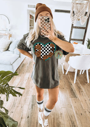 Checkered Punchy Heart -Tshirt  *YOU PICK COLOR*