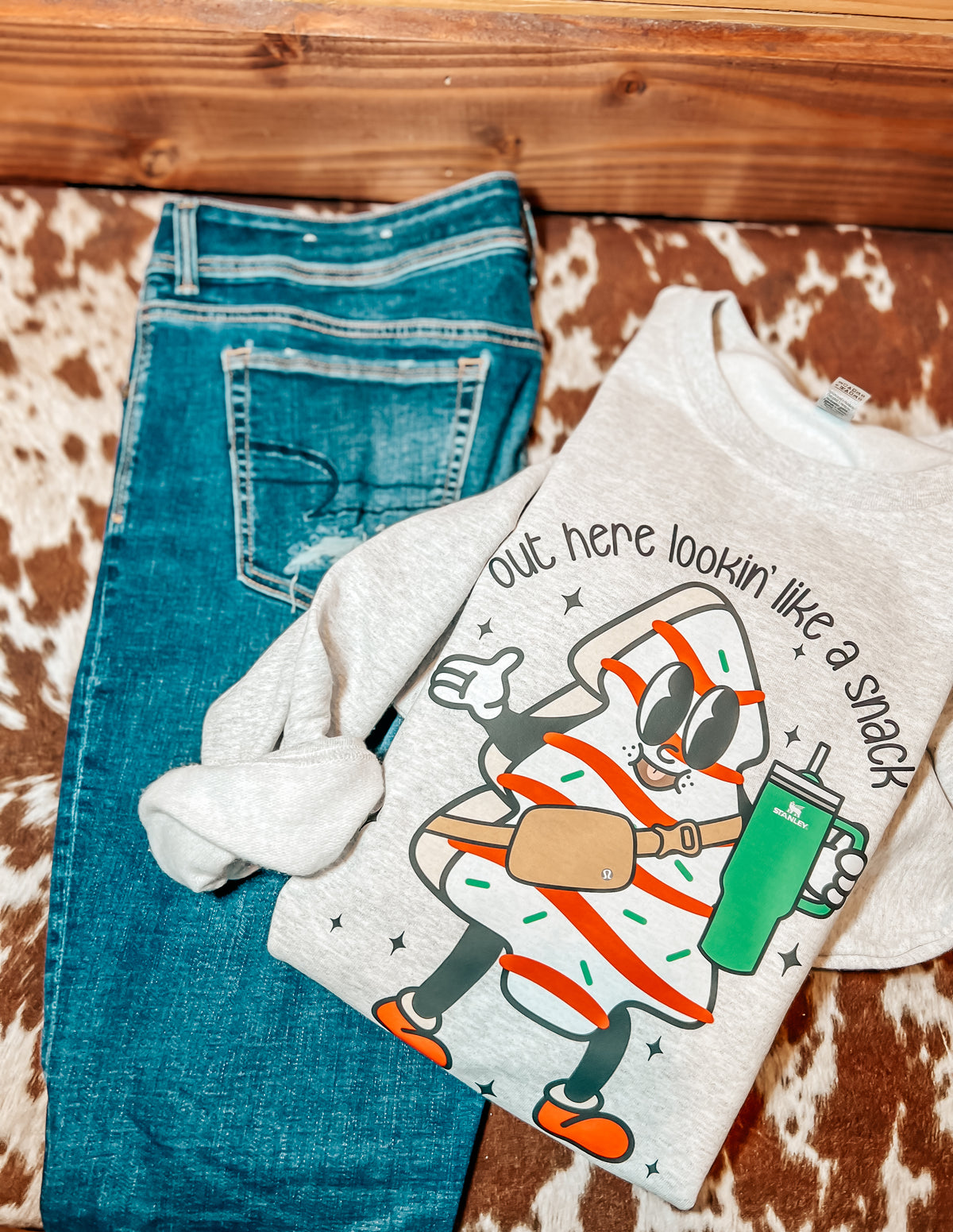 Christmas Cake Snack Crewneck Sweatshirt