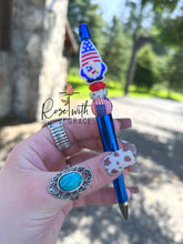 Gnomin’ in the USA Pen Rose with Grace LLC