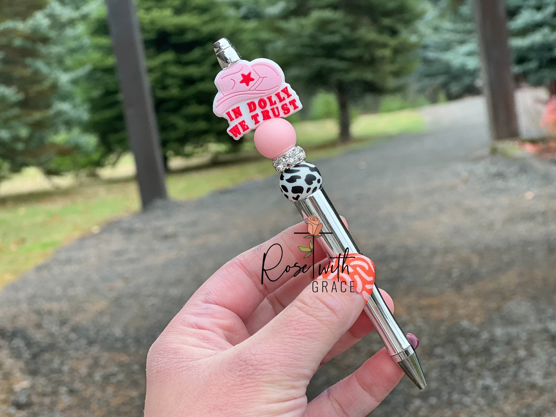 QUEEN OF COUNTRY PEN Rose with Grace LLC