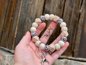DREAMIN’ OF AN OPEN PASTURE WRISTLET Rose with Grace LLC